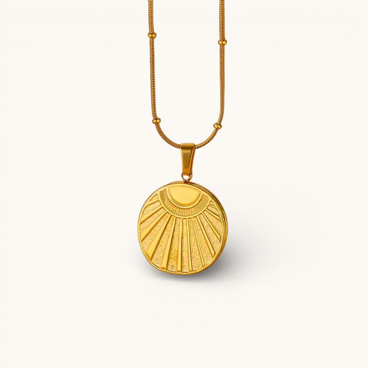 Collar Dorado Con Colgante Redondo Sol Radial
